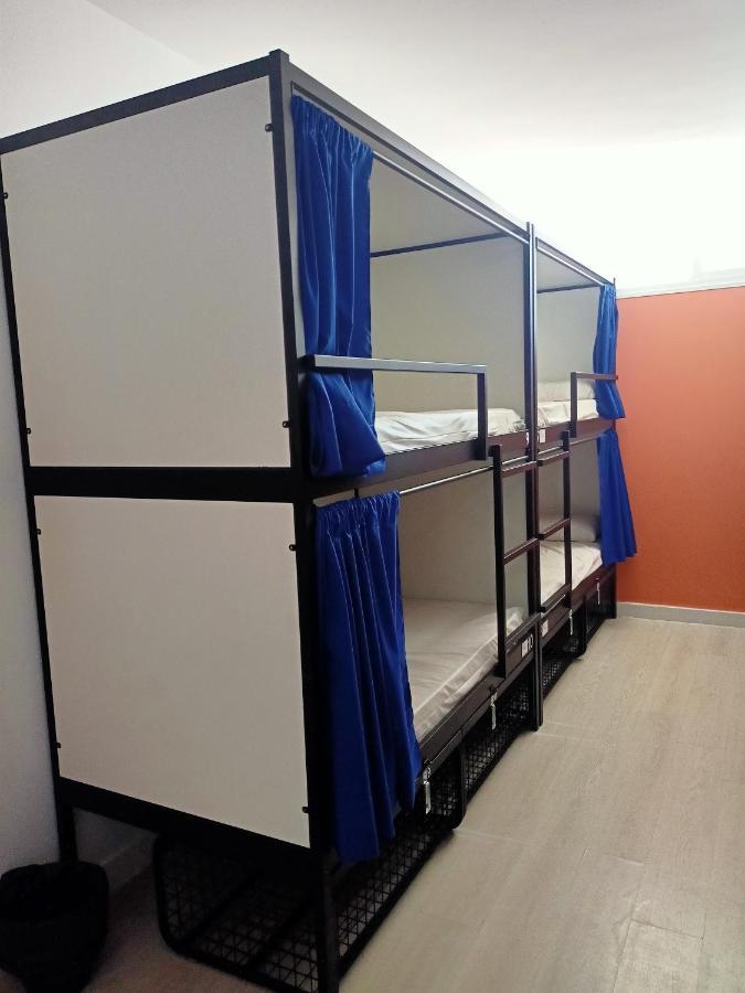 Port - Juvenil Hostal